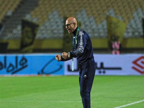 مرزبان با سپاهان تمدید کرد/ مربی زردها یک سال دیگر در اصفهان