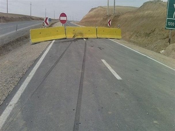 محور خرم‌آباد-نورآباد مسدود می‌شود