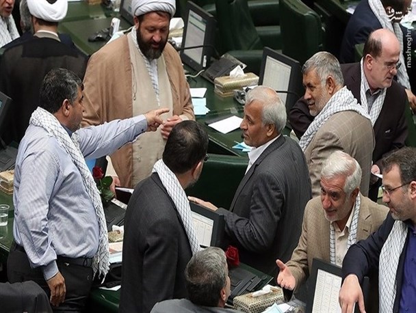 مشاجره دو نماینده گیلانی در صحن علنی مجلس شورای اسلامی