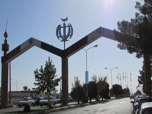 جای خالی نمادهای دفاع مقدس در کاشمر!
