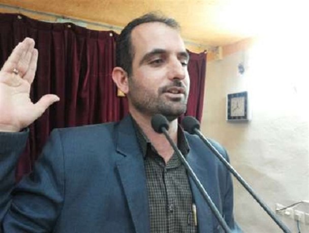 افراد ناآگاه با مواضع عجیب و غریب اسباب سوء استفاده دشمن را فراهم می آورند