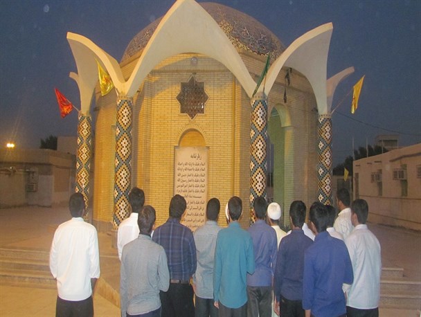 مزار شهداء گمنام شهر دیر غبار رویی شد/ تصاویر