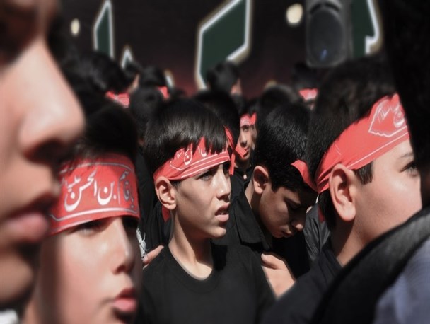 اجتماع بزرگ نوجوانان حسینی در شهر کرمانشاه