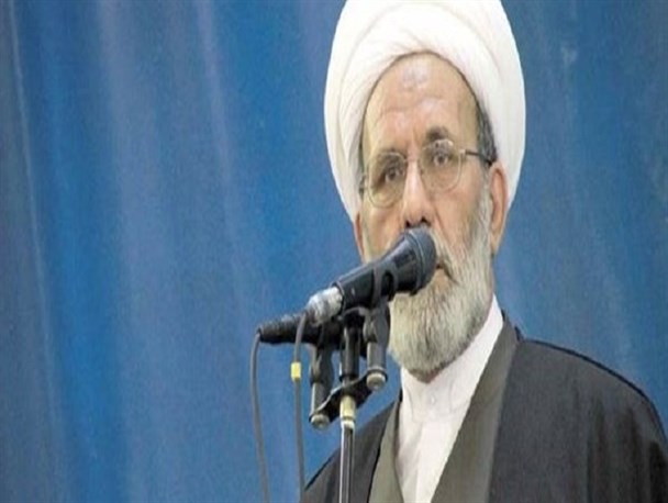 دشمن از ضربه زدن به اسلام و نظام اسلامی نا‌امید شده/ غفلت از دفاع مقدس غفلت از عوامل عزت است