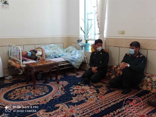 دیدار فرمانده سپاه فتح با جانباز 70 درصد در شهرستان دنا