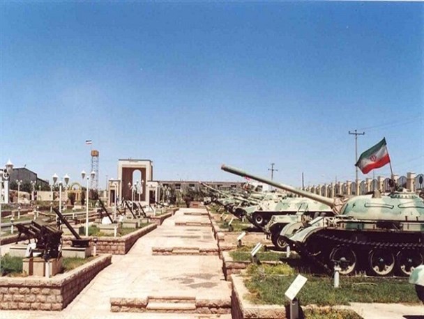 البرز در دوران جنگ در کمک رسانی به رزمندگان بی بدیل بود/ مسئولین، فرهنگ دفاع مقدس را سر لوحه میز خدمت خود قرار دهند