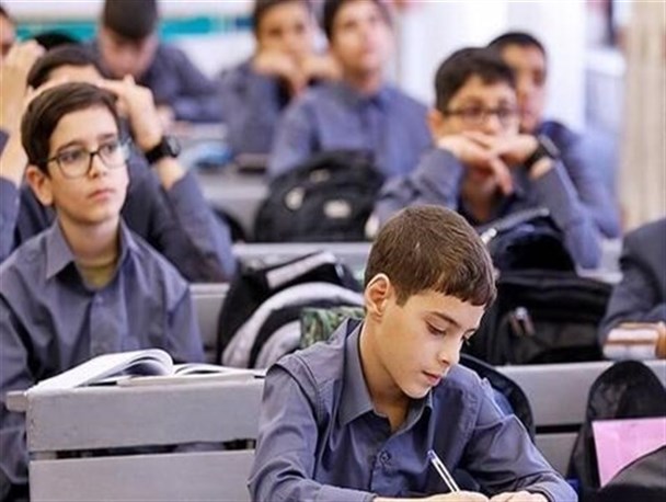 بچه‌ها را هرگز این‌گونه به مدرسه نفرستید