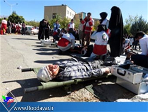 مانور بزرگ امداد و نجات در دانشگاه آزاد تویسرکان برگزار شد