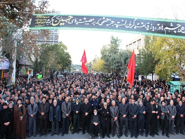 همایش بزرگ لبیک یا حسین در سلماس برگزار شد