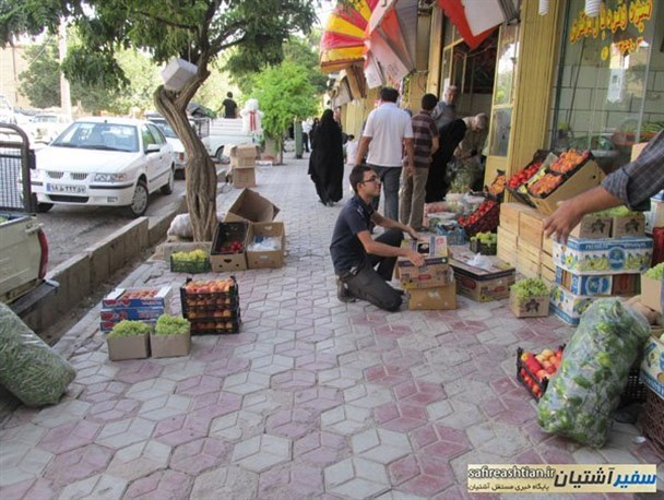 رفع سد معبر در پیاده روهای شهری آشتیان