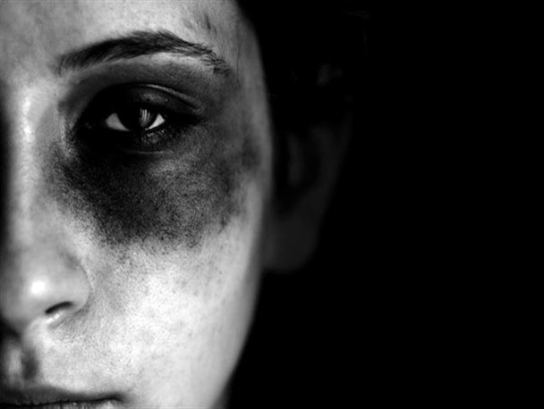 اختلال شخصیتی همسران، عامل افزایش خشونت های خانگی علیه زنان/ آموزش مهارت کنترل خشم، نیاز هر خانواده است