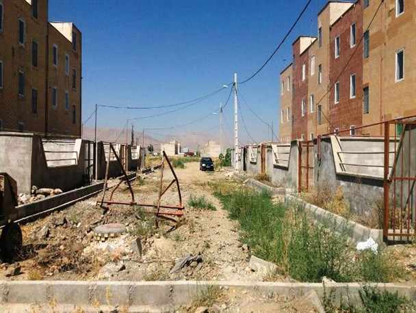 مسکن مهر، از بی مهری خود دست نمی کشد+تصاویر