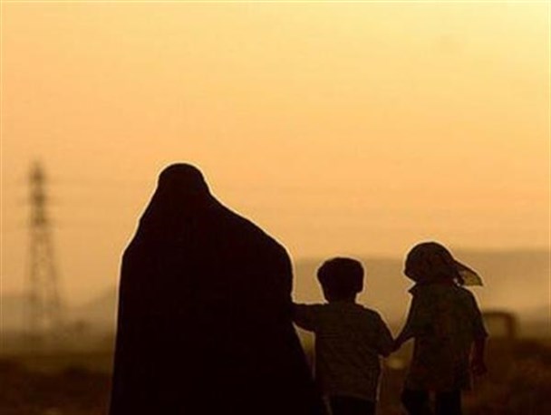 تنهایان بی حامی/ افزایش زنان بی سرپرست خانوار چالشی فراروی جامعه
