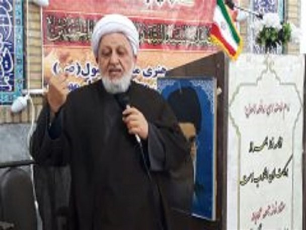 نماز جمعه قرارگاه فرهنگی هر شهر محسوب می شود