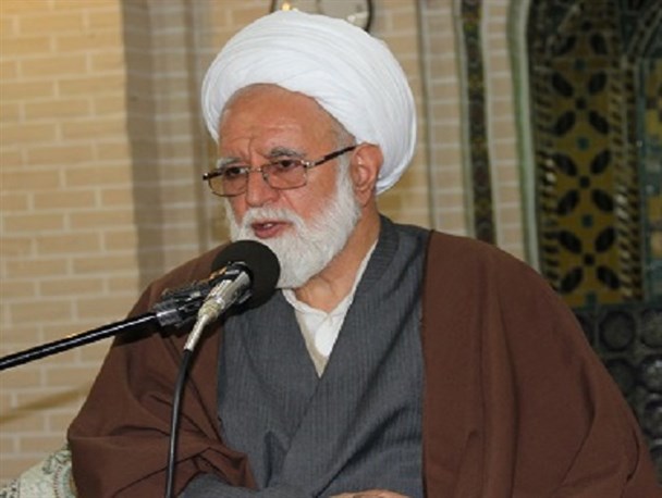 پیامبر مبعوث شد تا زندگی و حیات معنوی را به جامعه عطا کند/ نهضت رسول الله با قرآن و اهل بیت بیمه شد