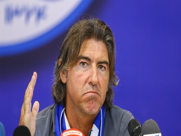 ساپینتو: در ورزشگاه باهنر کرمان بازنده هستیم/ محرومم کردند و گفتند حرف نزن!