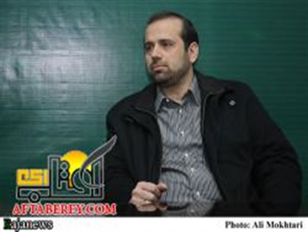 تاکید رهبری بر مرقومه روحانی جای تامل دارد