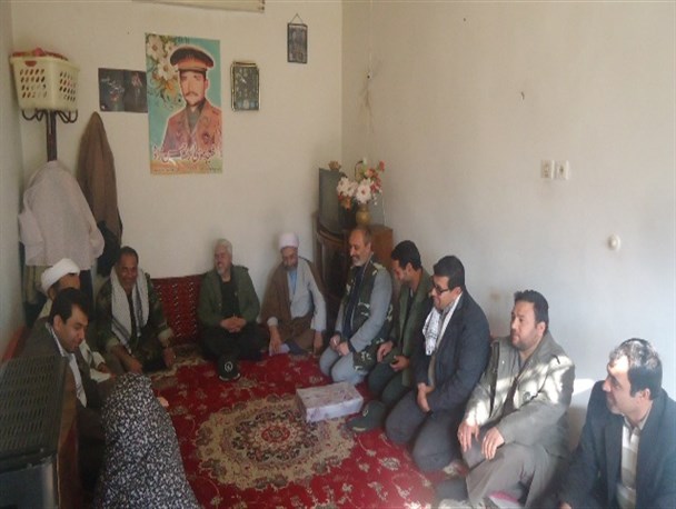 بازدید مسولین شهرستان درگز از خانواده شهدا
