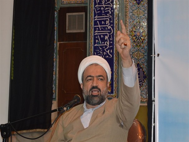 رسایی: آنهایی که می گویند آمریکا عوض شده است نفهم هستند/ زیباکلام نفوذی نیست چون او اصلا شباهتی به انقلاب ندارد