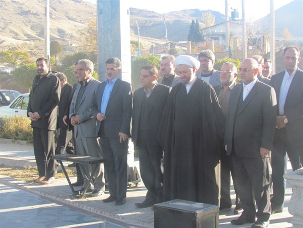مسئولان تویسرکانی خواستار ارتقاء درجه ثبتی این شهرستان شدند+تصاویر