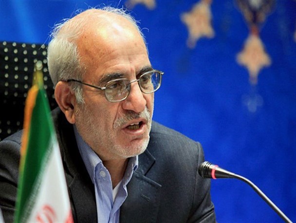 فرمانداران و بخشداران هیچگاه نباید برای کسی تبلیغ کنند اما سایر کارمندان می توانند