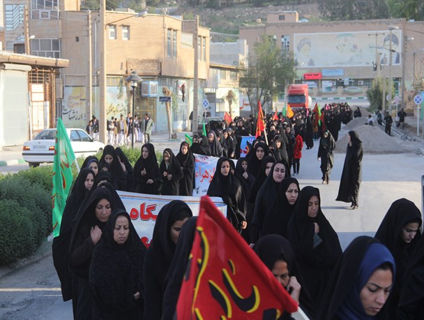 اجتماع بزرگ بسیجیان شهرستان سرپلذهاب/وقتی آمادگی بسیج برای مقابله باتهدیدات به نمایش گذاشته می شود