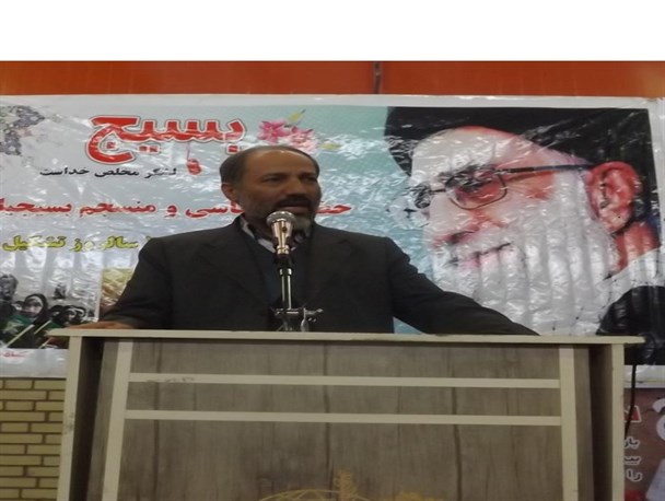 وظیفه امروز بسیج جلوگیری از نفوذ آمریکاست/عامل ماندگاری دولت‌ها حمایت مردمی است