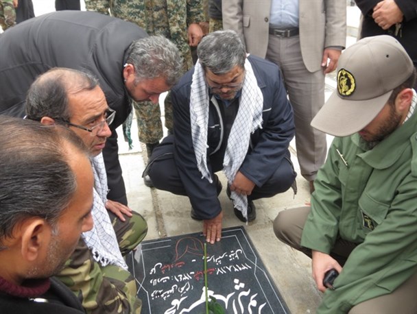 شکوه ایستادگی بسیجیان شوط نمایانگر شد/ تصاویر