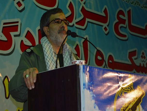بسیج دژ مستحکم انقلاب و سدی در برابر نفوذ است