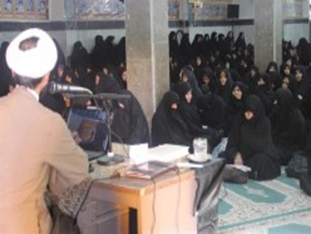 برگزاری مراسم نمادین خطبه خوانی حضرت زینب(س)
