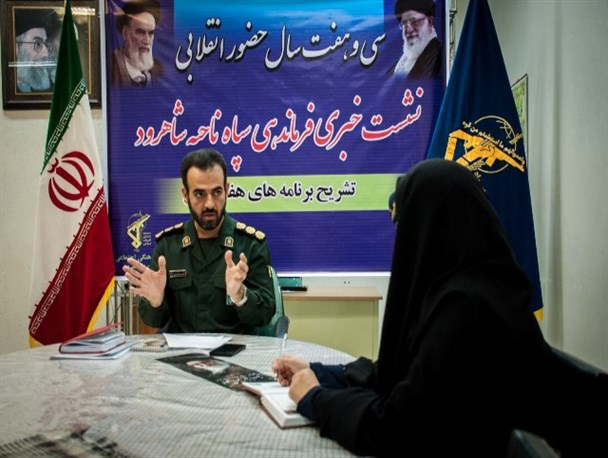 حرکت در موضع اقتدار و تقویت ایمان عامل موفقیت نظام جمهوری اسلامی ایران/بسیج پیشتاز مقابله با دشمن در هر جبهه جنگی است