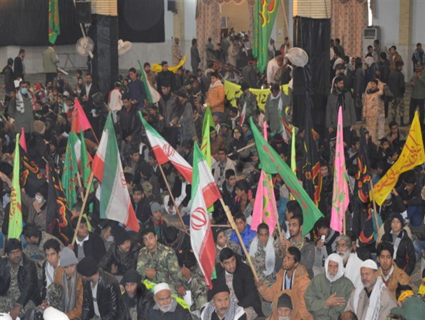 تفکر انقلابی و بسیجی به قلب آمریکا و اروپا نفوذ کرده است/ مسئولین به جای دلخوش کردن به وعده های پوشالی دشمن به فرمان رهبری گوش فرا دهند