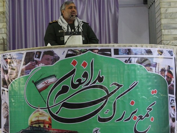 عده ای نان انقلاب را می خورند  و در مقابل هتک حرمت به امام و رهبری سکوت کردند