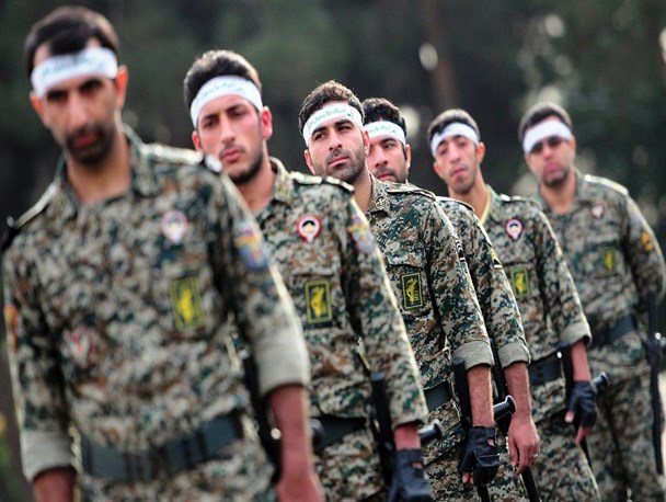 بسیج پیشتاز خدمت رسانی به مردم است