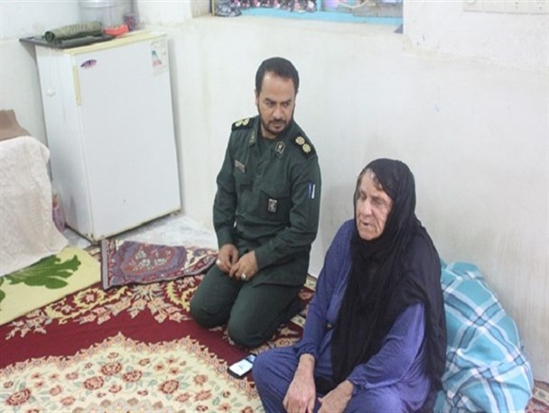 دیدار مسئولین دولتی شهرستان کنگان از خانواده معظم شهدا + تصاویر