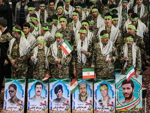 اجتماع بزرگ بسیجیان استان مرکزی در سالروز تشکیل بسیج+تصاویر