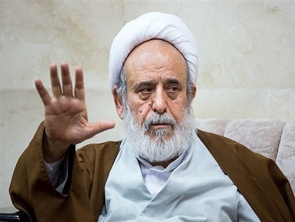 خاطره پیاده‌روی استاد اخلاق با همشاگردی های مدرسه+عکس