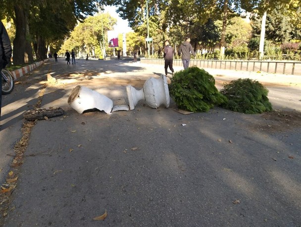 نگاهی به غارتگری آشوبگران در کرمانشاه/ اغتشاشگران چگونه مطالبه مردم را منحرف کردند