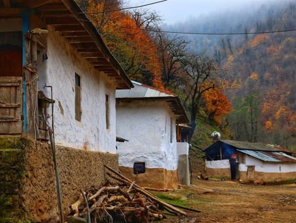 روستای ۲۰ خانواری فاقد برق در رودبار نداریم