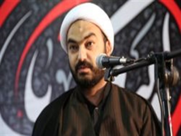 خواص موضع خود را در قبال فتنه گران مشخص کنند