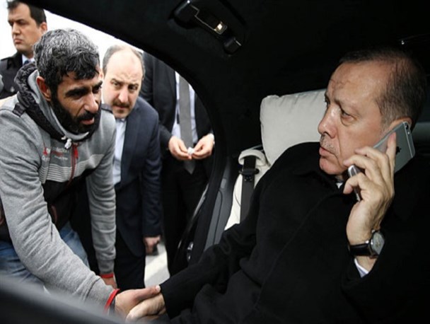 شوی تبلیغاتی "رجب اردوغان" ، "اسپایدرمن" ترکیه!