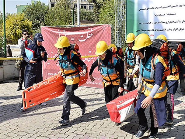 برنامه های هفته ایمنی در برابر زلزله و بلایای طبیعی در لامرد تشریح شد
