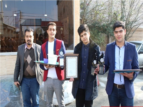 فضای مناسب جهت پژوهش را باید مسئولین در اختیار پژوهشگران بگذارند