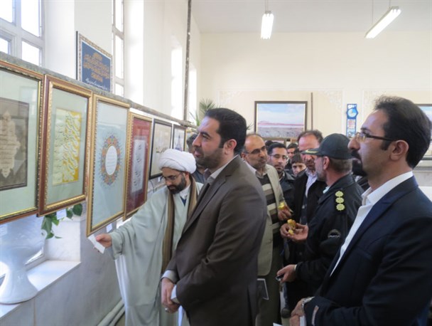 نمایشگاه آثار خوشنویسی و نقاشی خط در شهرستان سنقر افتتاح شد