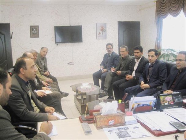 فشار بانک ها به کشاورزان خسارت دیده فراهان/فرماندار: استمهال تسهیلات بانکی کشاورزان صدردصد اجرایی شد