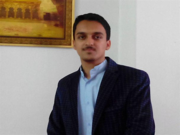شنیدن سخن حق برای برخی از مسئولان تلخ است/ روشنگری آگاهانه وظیفه قشر داشجوست