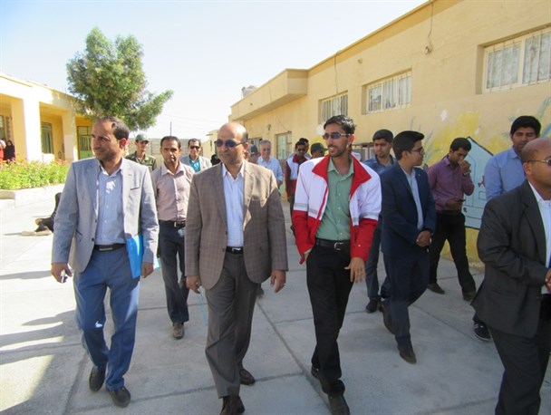 مانور زلزله در مدارس سیریک برگزار شد+ تصاویر