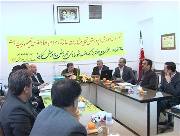 توجه مسئولین به کمبود شدید نیروی انسانی در آموزش و پرورش مهریز ضروری است