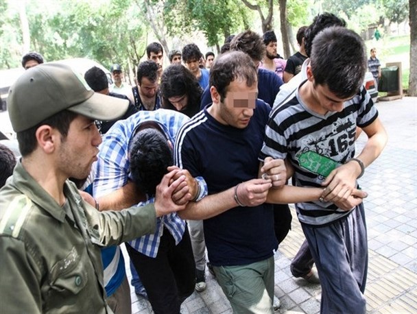 دستگیری ۳۲ سارق و خرده فروش مواد افیونی