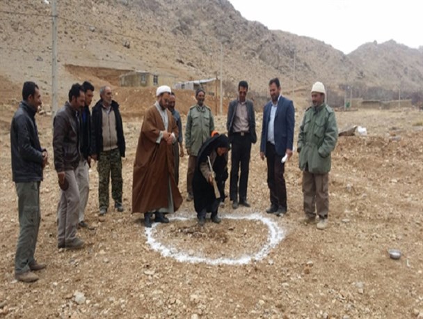 آغاز ساخت مسجد در روستای 250 نفری + عکس